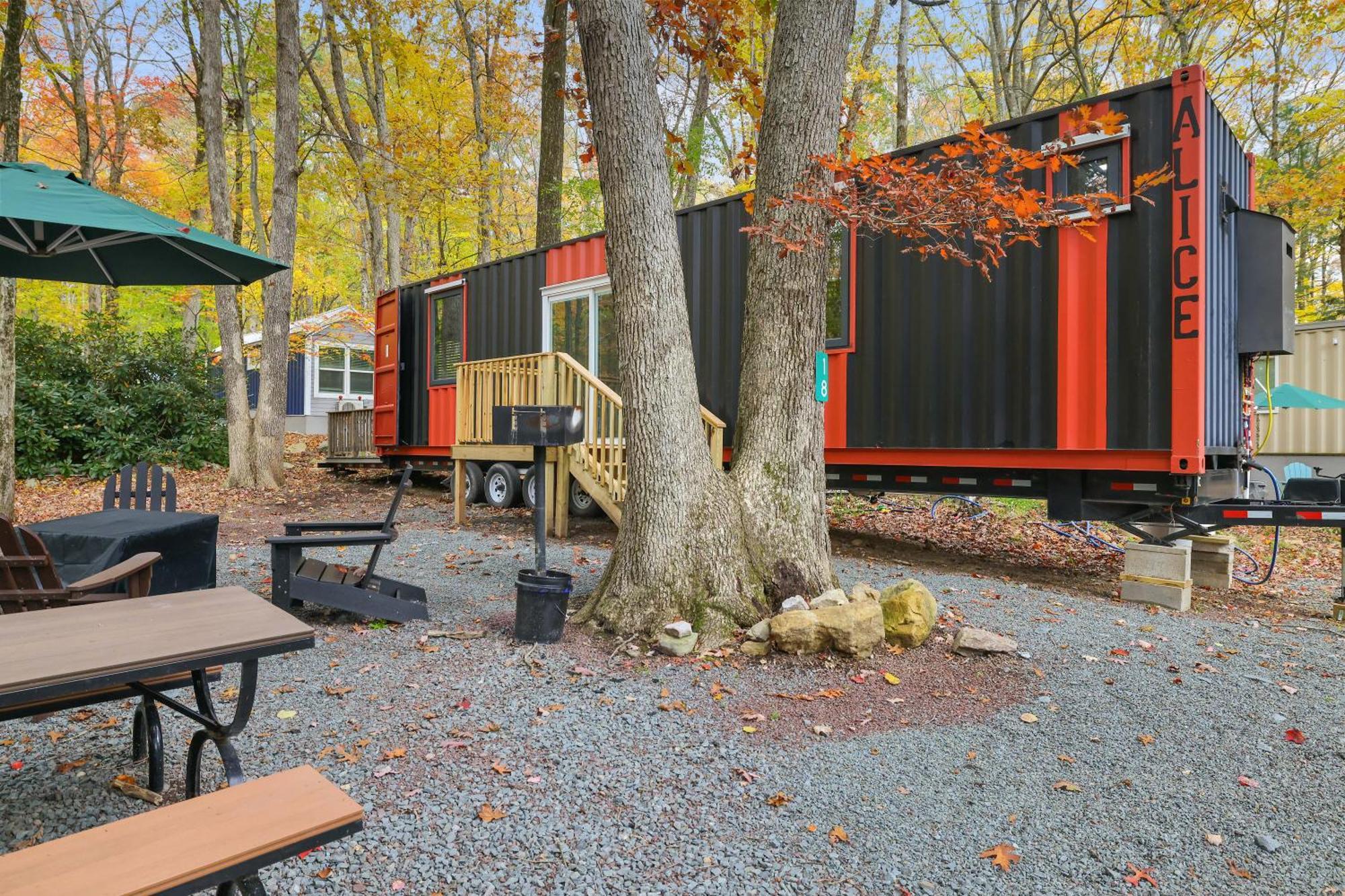 Camptel Poconos Lodging Albrightsville Exteriör bild